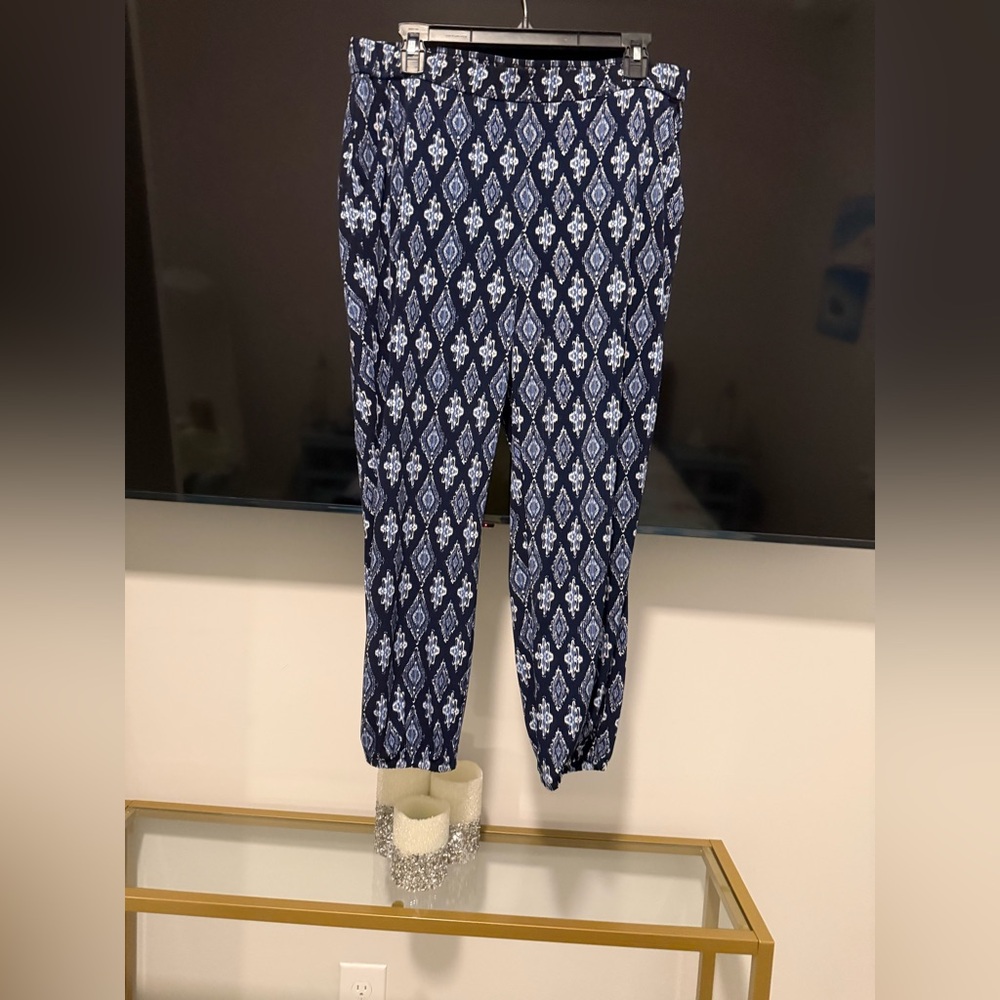 WHBM Stylish Womens Cropped Jogger Pants with Diamond Pattern and pockets